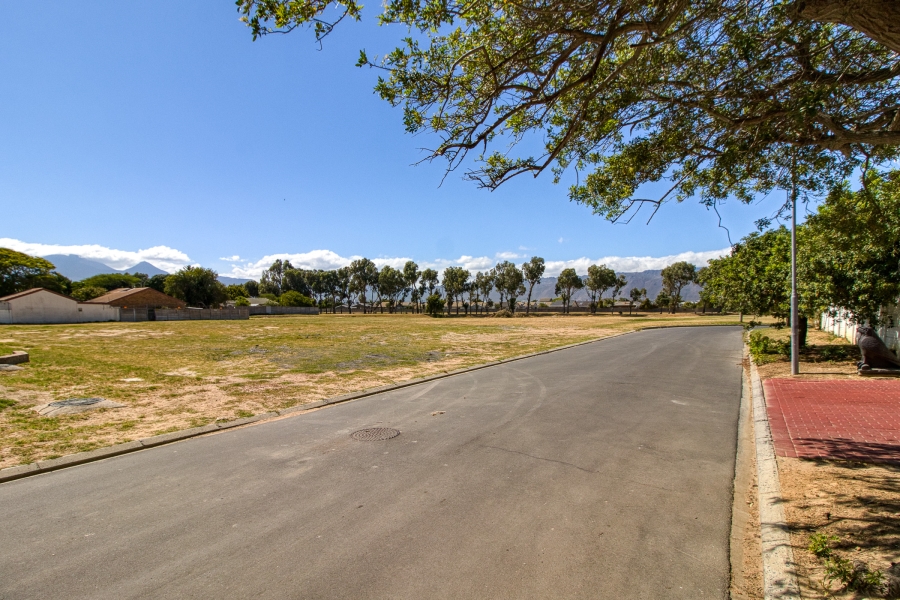 4 Bedroom Property for Sale in Strand South Western Cape